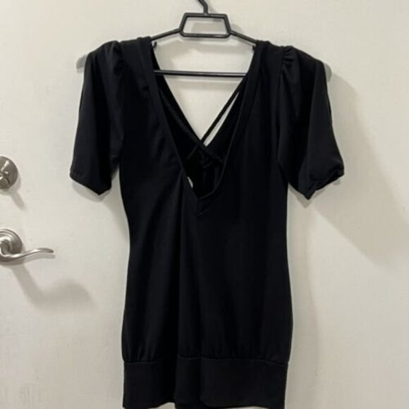 American Rag Womens Black Short Sleeve Cold Shoulder Top V Neck Size Medium USA - Picture 5 of 12